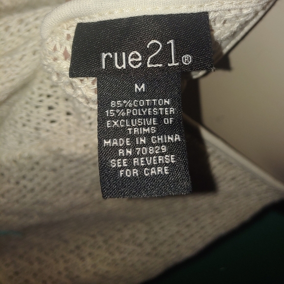 Rue 21 cream knitted lace illusion crop top - Picture 3 of 3